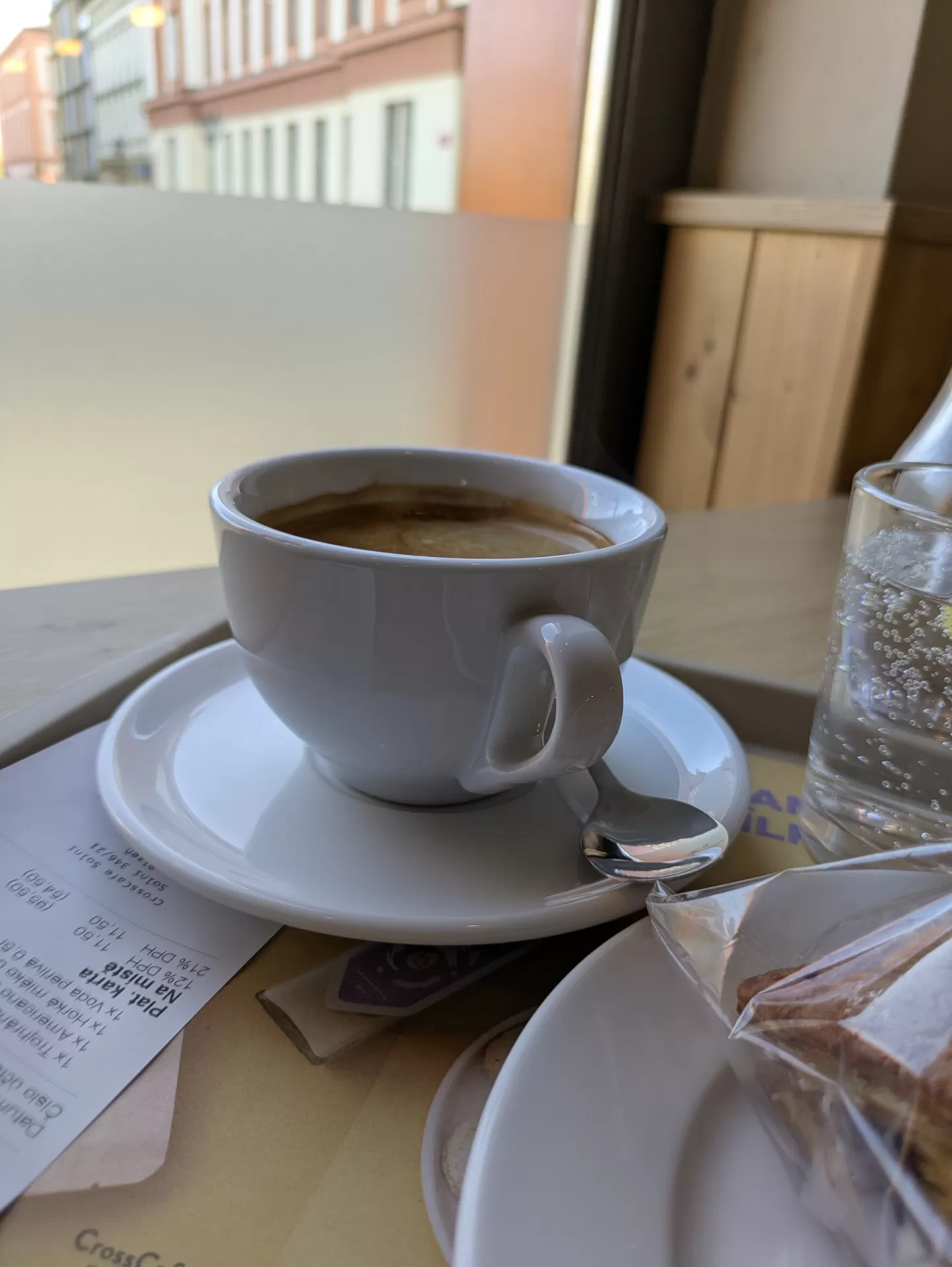 ☕ Coffee: americano