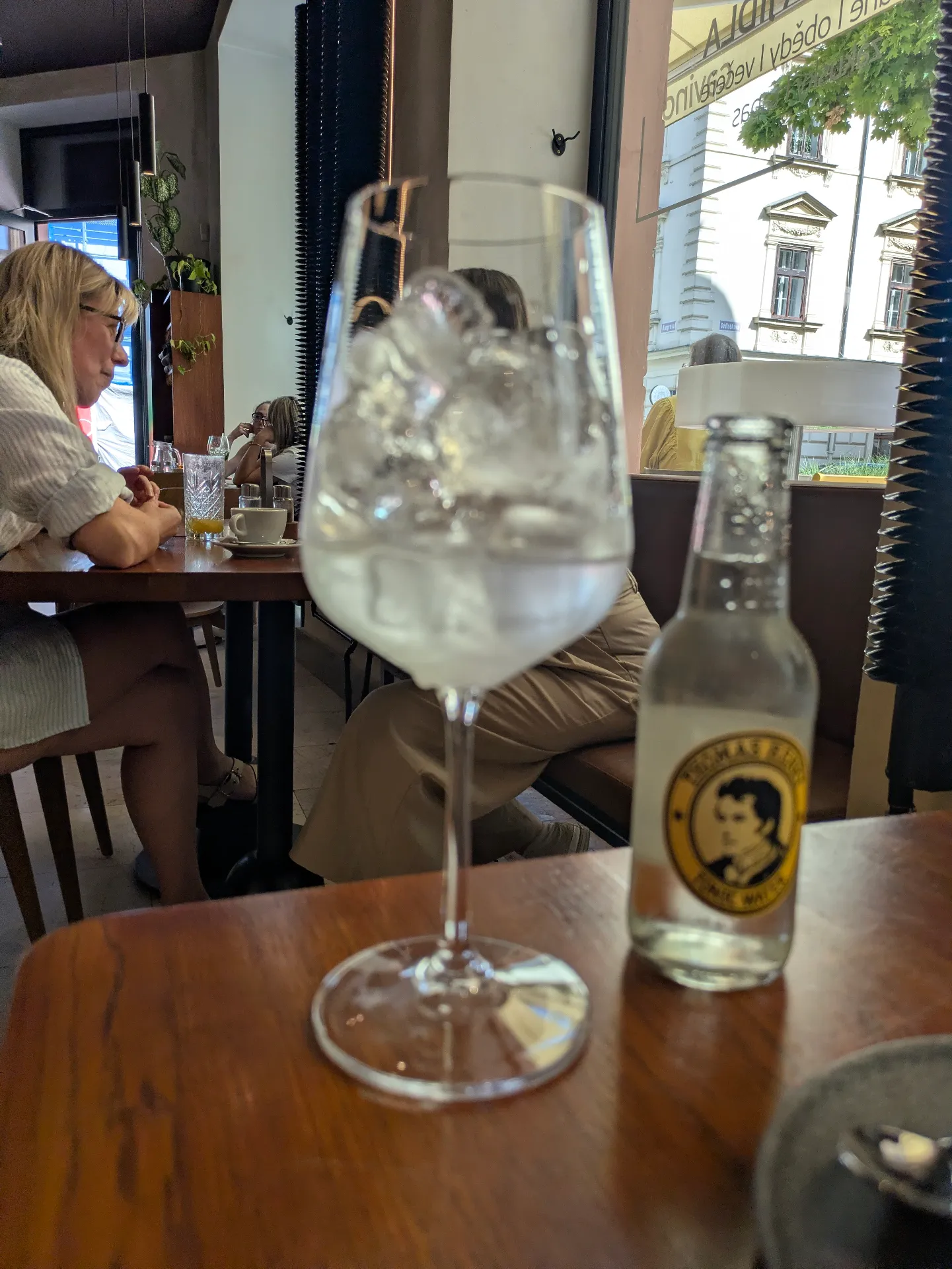 🍸 Hendrick's Gin Grand Cabaret